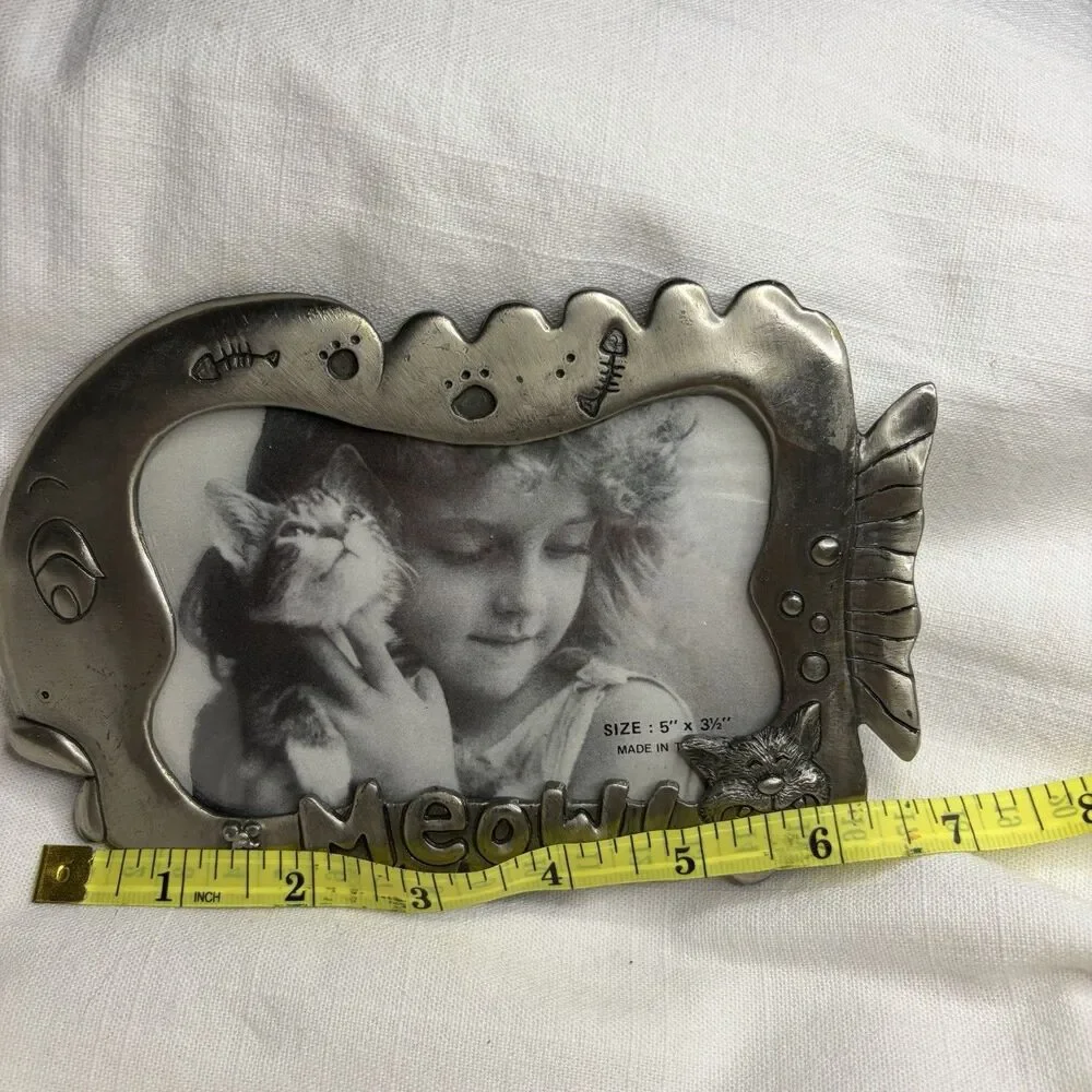 Vintage Cat Pet 3.5x5 Photo Frame Metal Pewter MEOW! Cat Mouse Fishbones Paws
